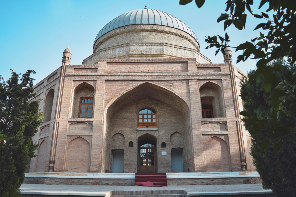 timur shah durrani e2 80 99s tomb (1)